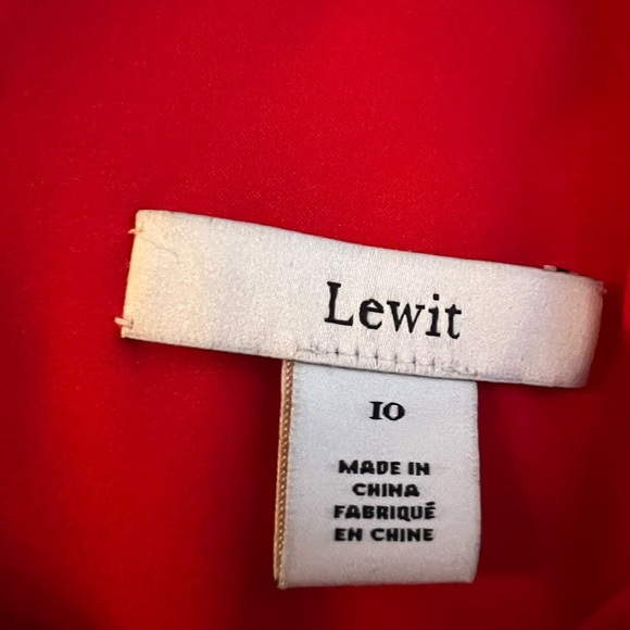 Lewit dress in berry crepe. - Picture 3 of 3